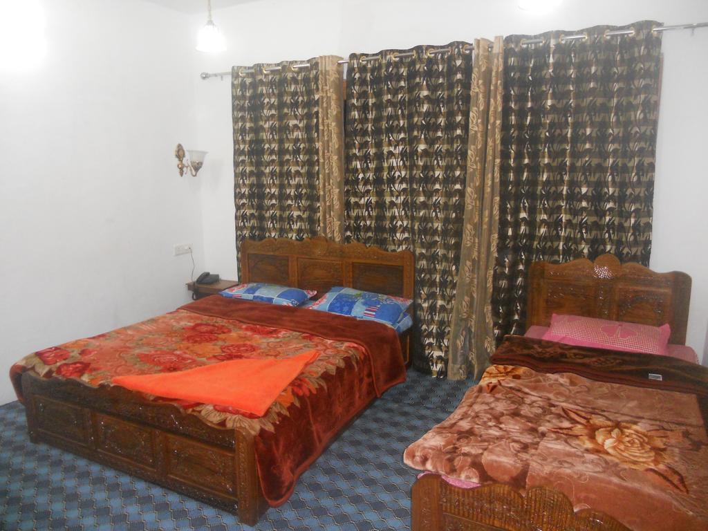 Hotel Royale Jannat Srinagar (Jammu and Kashmir) Exterior photo